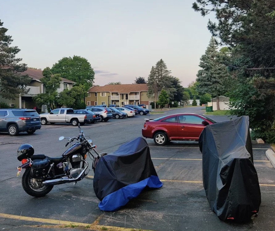 260 North Maple Road Saline, MI 48176 - Photo 2 of 11