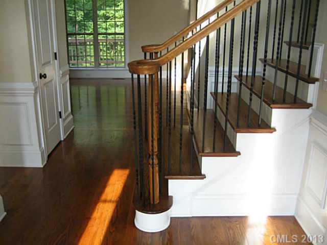 13807 Jonathans Ridge Road Charlotte, NC 28227 - Photo 3 of 16 Gallery Image 3