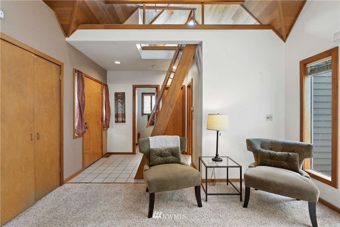 19722 100th Avenue Northeast Bothell, WA 98011 - Photo 16 of 31 Gallery Image 16