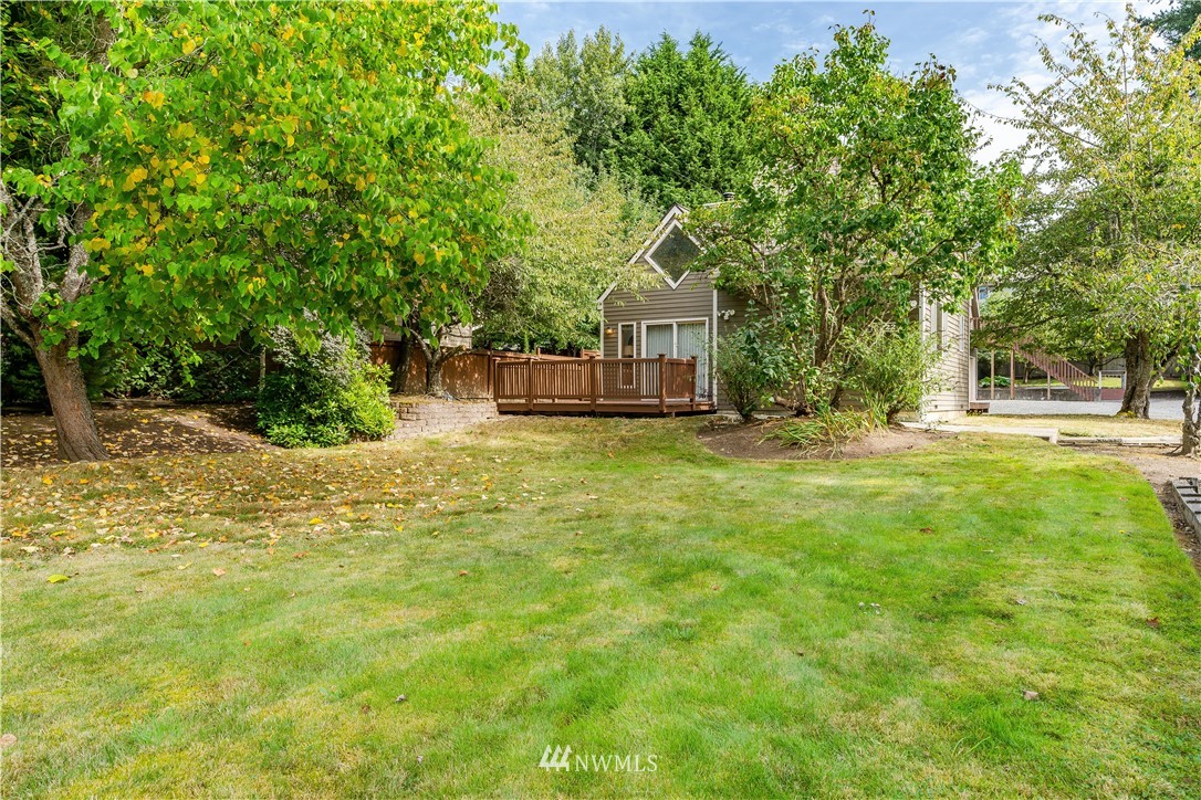 19722 100th Avenue Northeast Bothell, WA 98011 - Photo 3 of 31 Gallery Image 3
