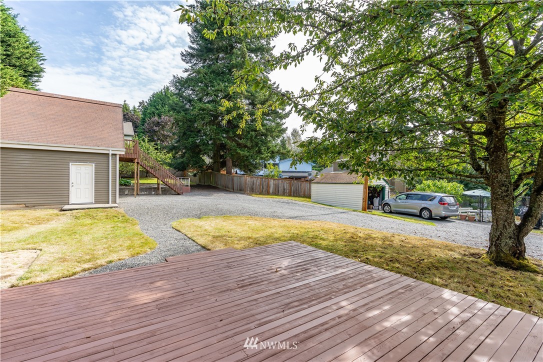 19722 100th Avenue Northeast Bothell, WA 98011 - Photo 22 of 31 Gallery Image 22