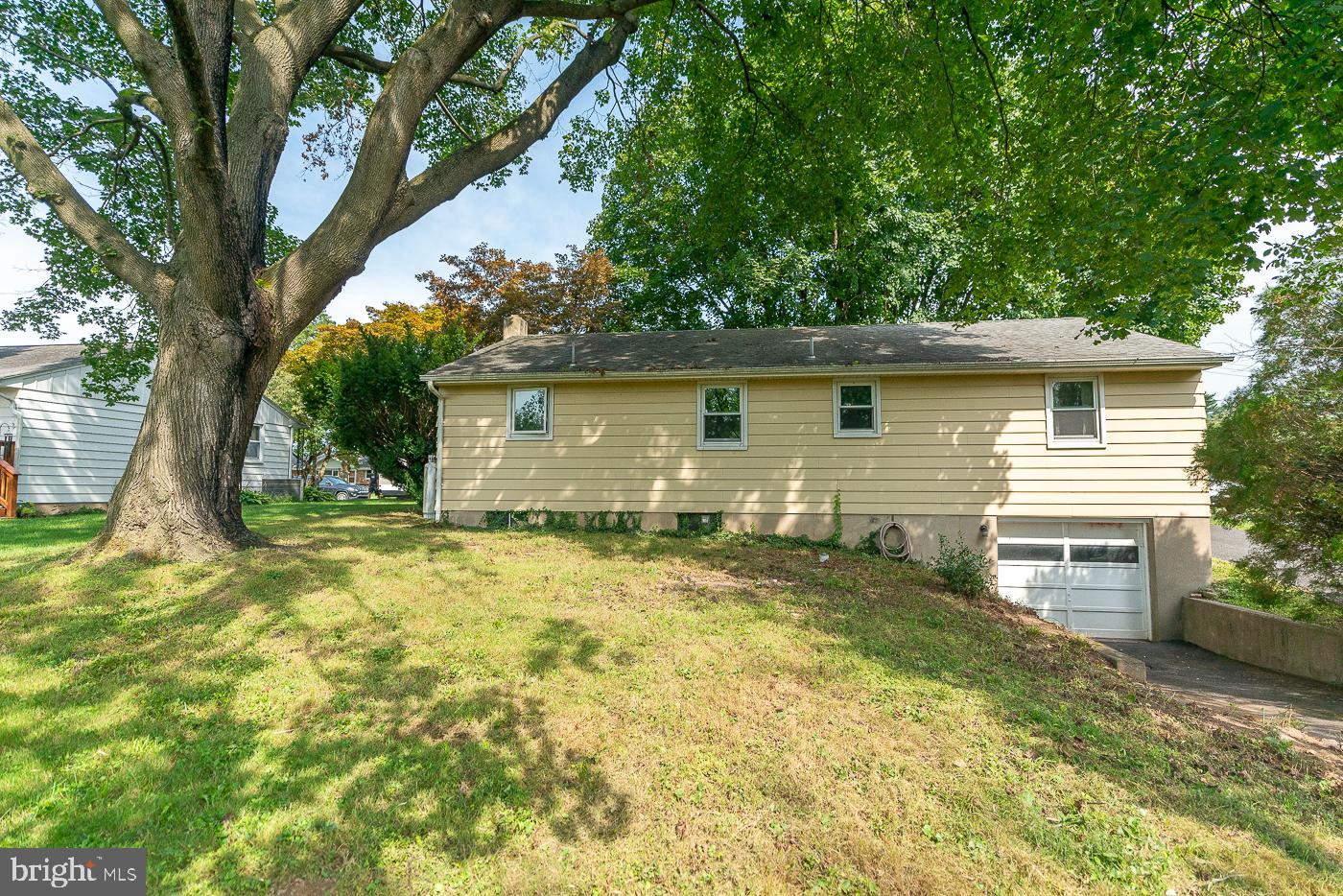 735 Fairmont Road Riegelsville, PA 18077 - Photo 4 of 14 Rear of house
