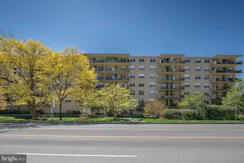 $295,000 | 20 Conshohocken State Road, Unit 505, Bala Cynwyd, PA 19004