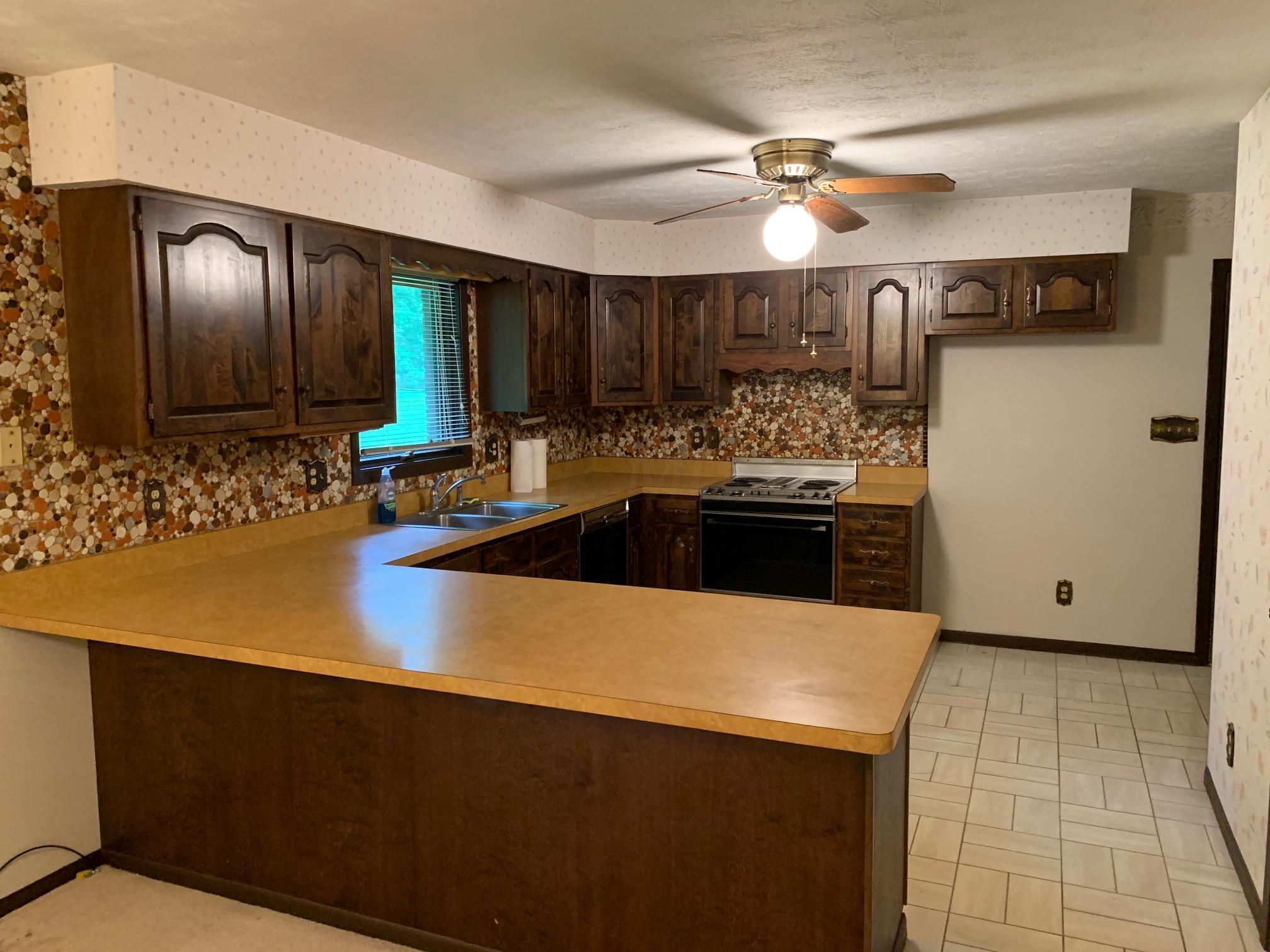 452 Sells Road Lancaster, OH 43130 - Photo 3 of 10 Gallery Image 3