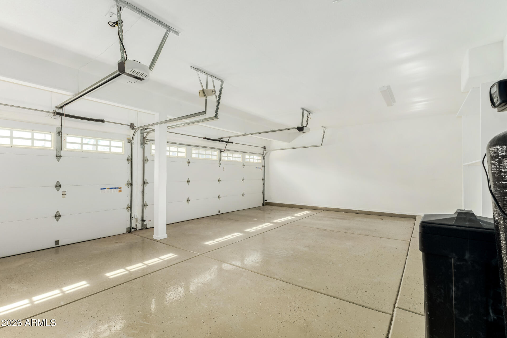 3962 East Agave Road Phoenix, AZ 85044 - Photo 35 of 54 a view of a garage