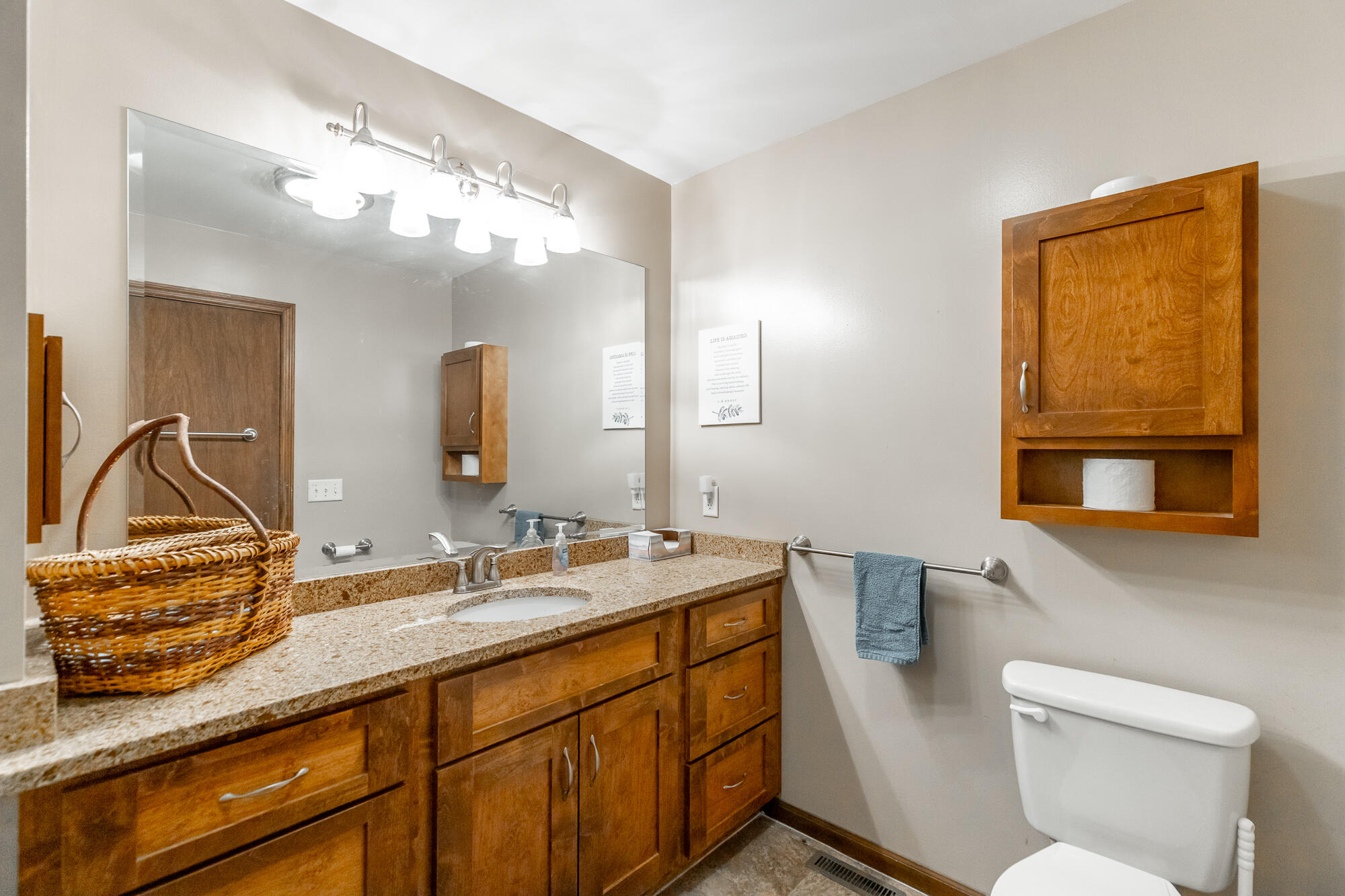 8983 Hale Road Hixson, TN 37343 - Photo 24 of 50 Full Hall Bath