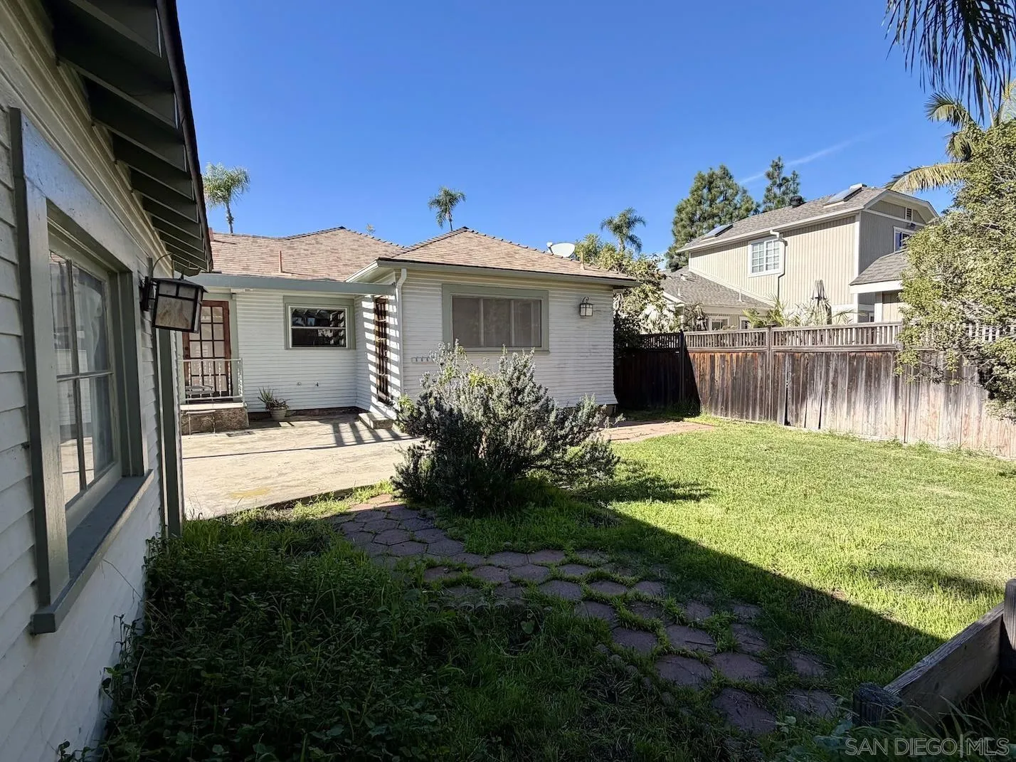 3917 Hawk Street San Diego, CA 92103 - Photo 31 of 40 a front view of a house with garden