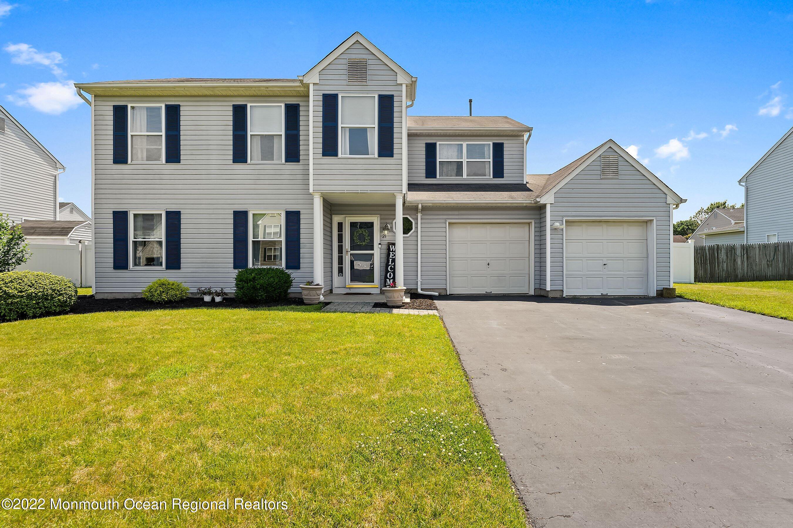 21 Bryce Canyon Road Howell, NJ 07731 - Photo 1 of 43 09-Front.
