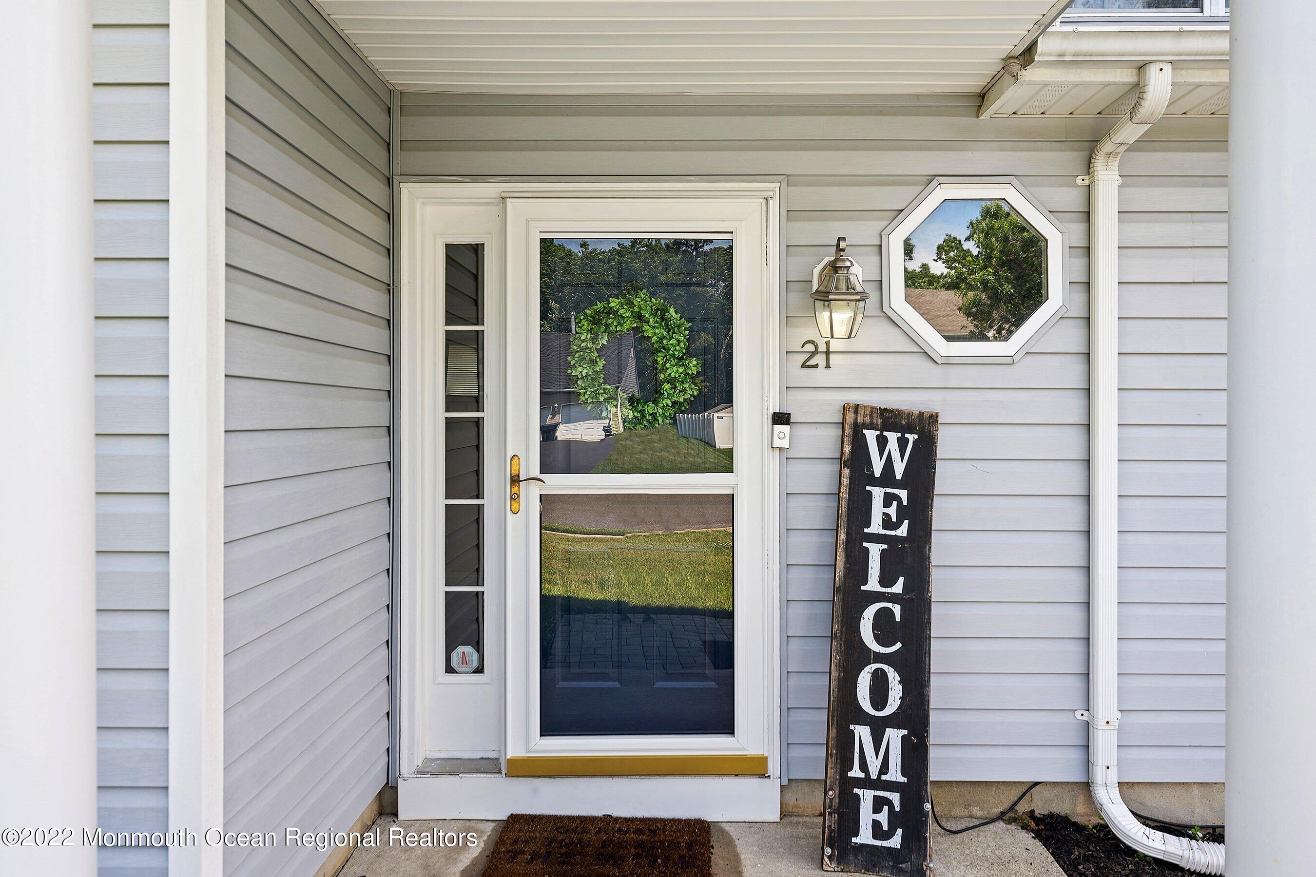 21 Bryce Canyon Road Howell, NJ 07731 - Photo 13 of 43 10-FrontDoor.