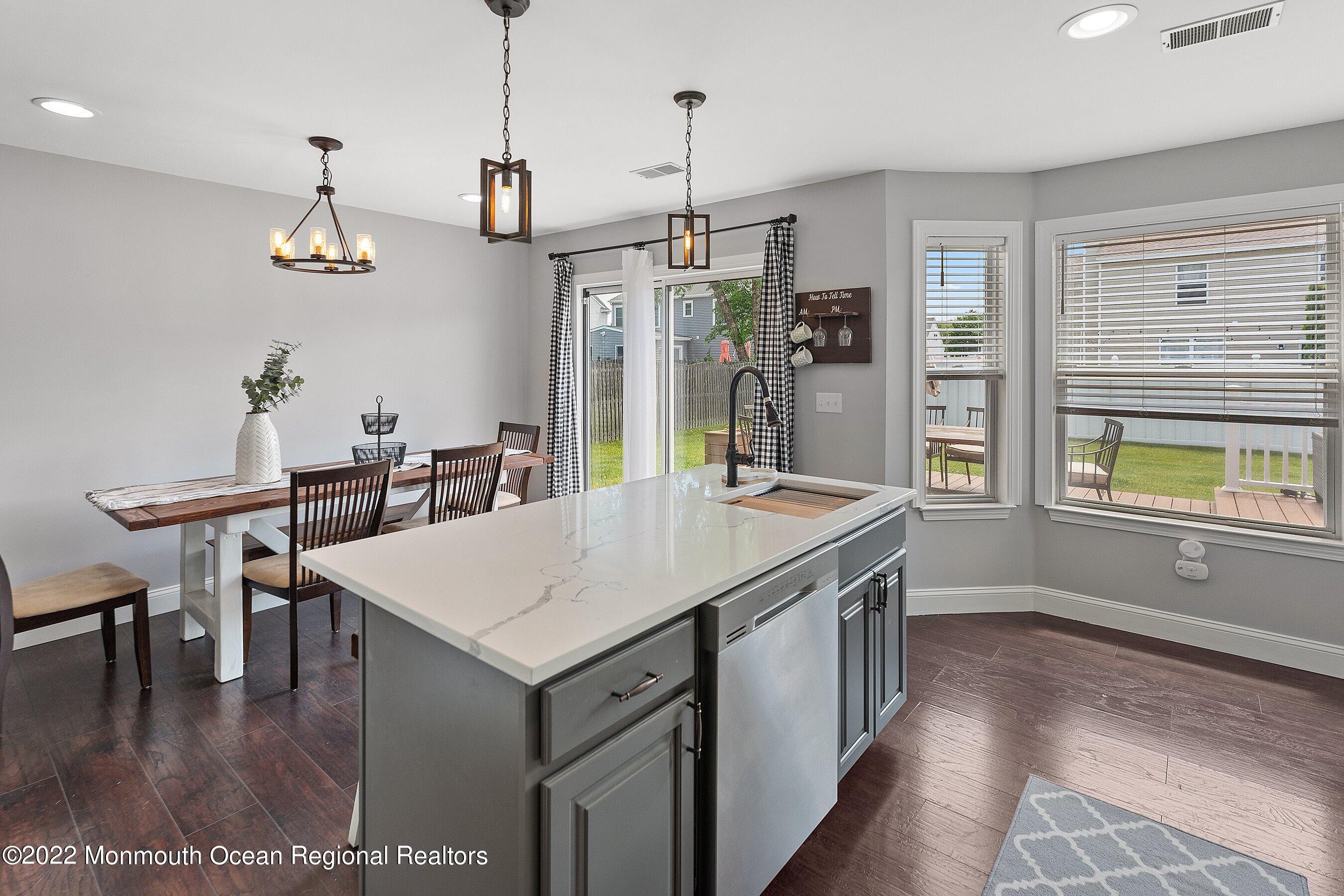 21 Bryce Canyon Road Howell, NJ 07731 - Photo 21 of 43 18-Kitchen1b.
