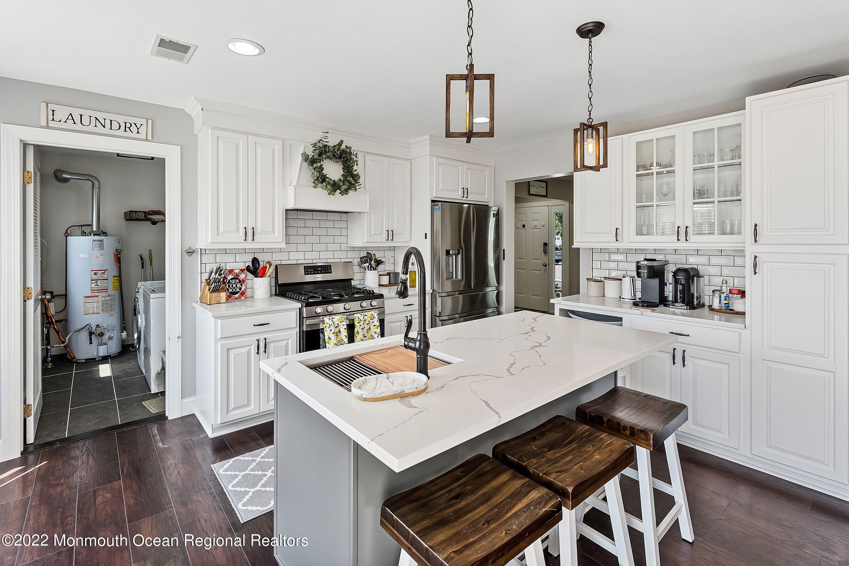 21 Bryce Canyon Road Howell, NJ 07731 - Photo 23 of 43 20-Kitchen.
