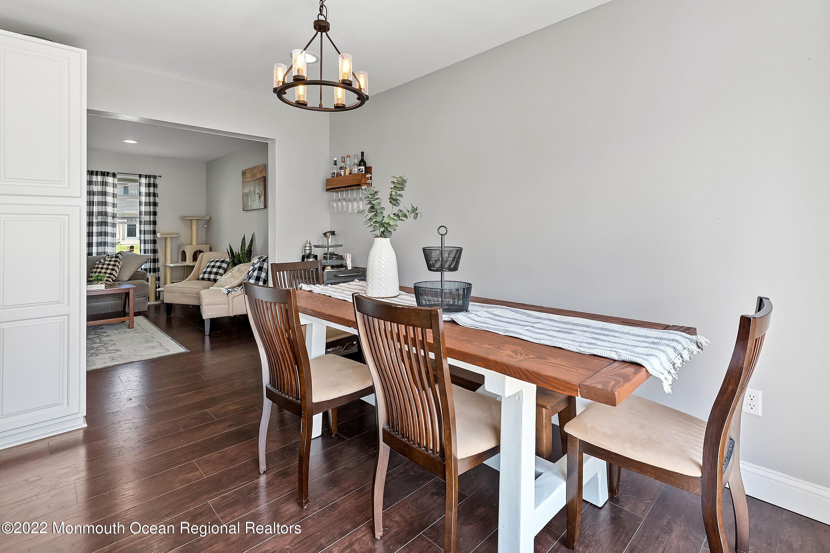 21 Bryce Canyon Road Howell, NJ 07731 - Photo 27 of 43 24-Dining1.