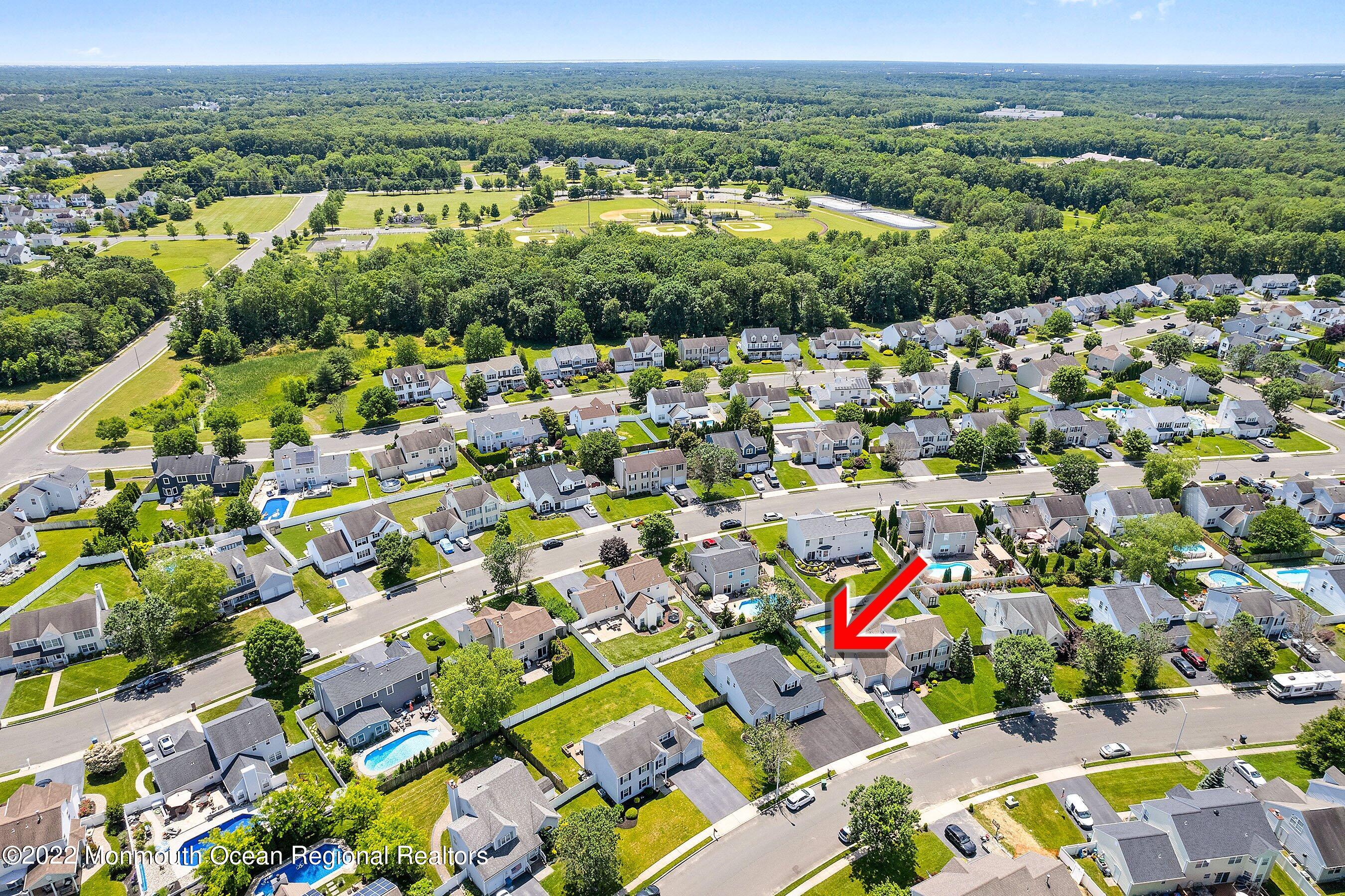 21 Bryce Canyon Road Howell, NJ 07731 - Photo 42 of 43 03-FrontLeftAerial ARROW