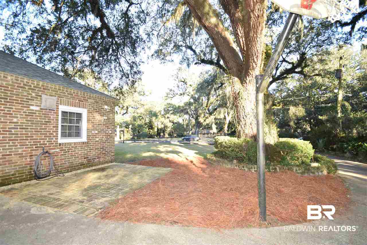 254 Island Court Mobile, AL 36606 - Photo 6 of 40
