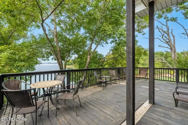 $1,100,000 | 1551 Kinder Lane, Dandridge, TN 37725