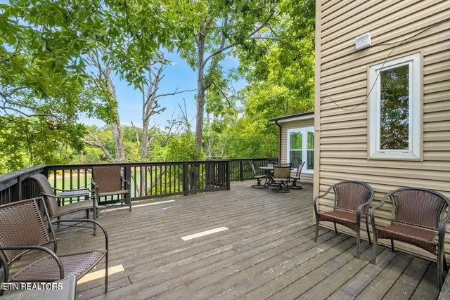 $1,100,000 | 1551 Kinder Lane, Dandridge, TN 37725