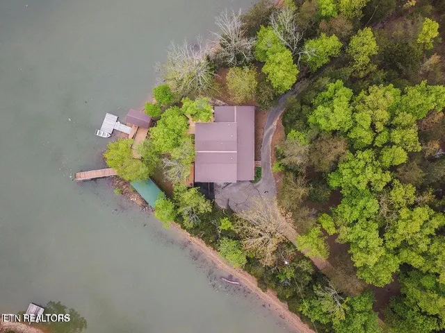 $1,100,000 | 1551 Kinder Lane, Dandridge, TN 37725