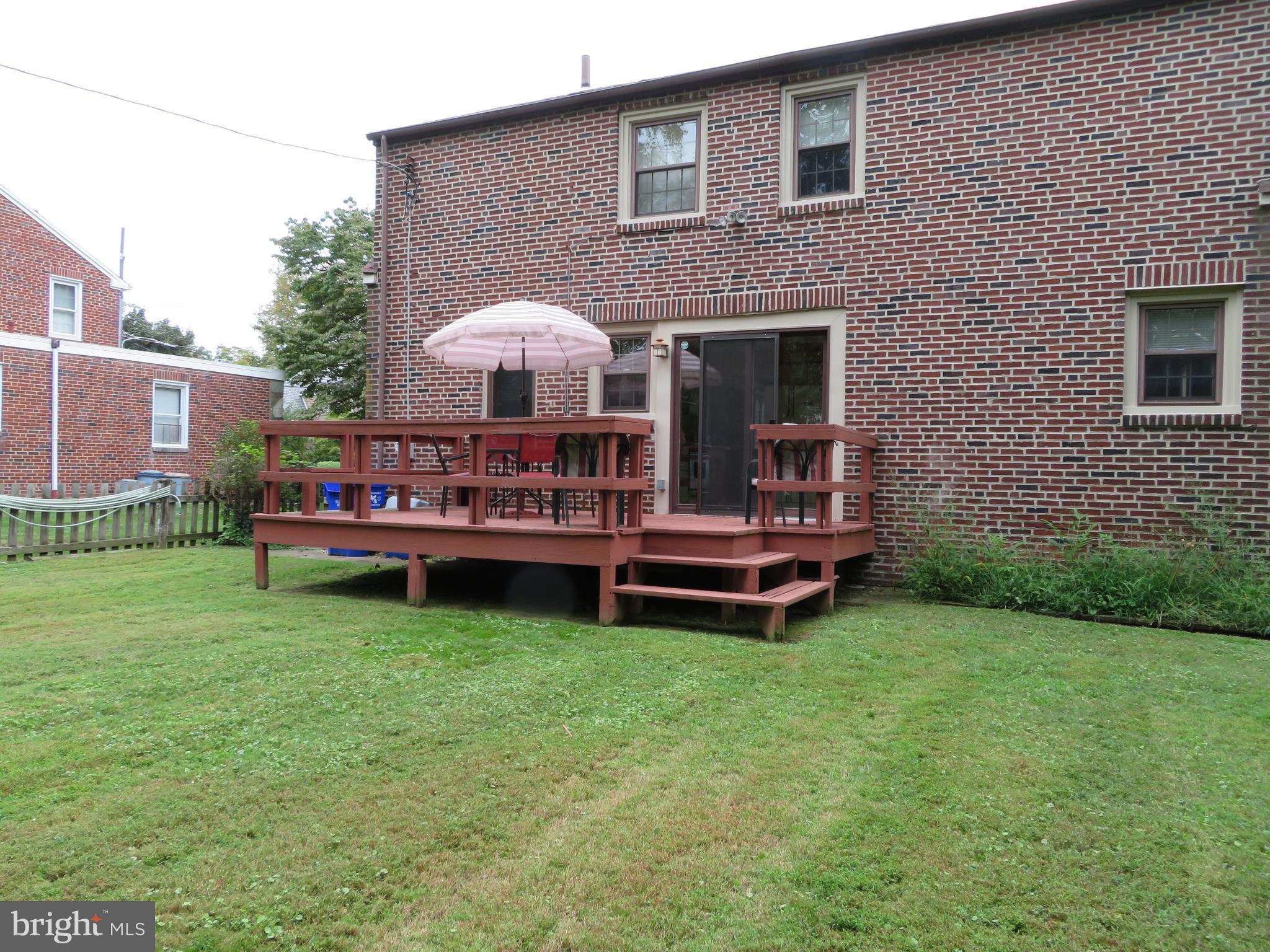 616 Croyden Road Cheltenham, PA 19012 - Photo 2 of 27 Pleasant rear yard