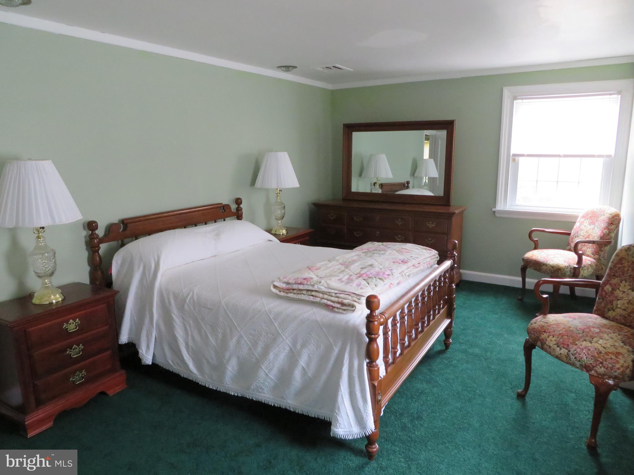 616 Croyden Road Cheltenham, PA 19012 - Photo 16 of 27 Main bedroom