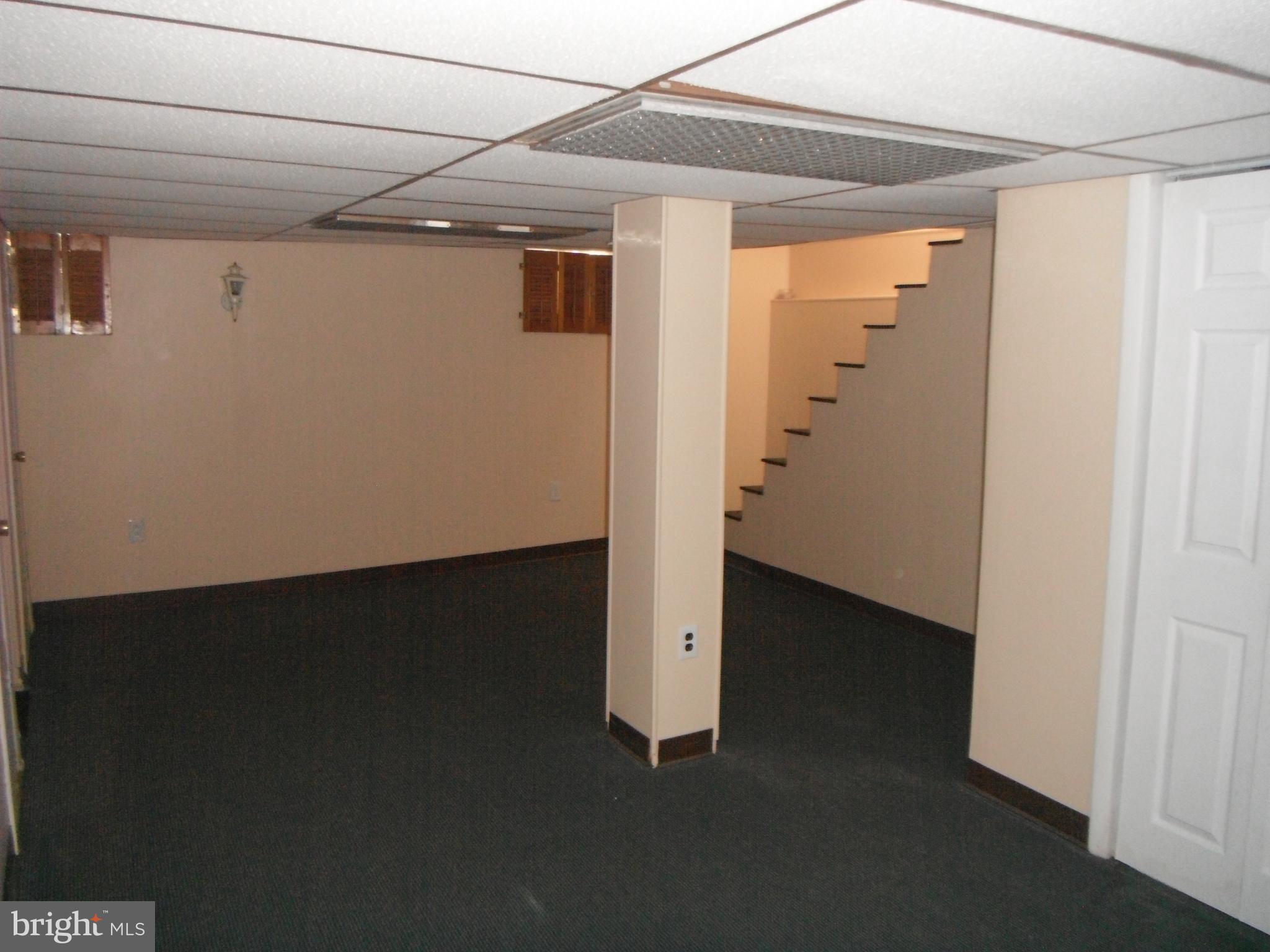 616 Croyden Road Cheltenham, PA 19012 - Photo 23 of 27 Basement Family Room