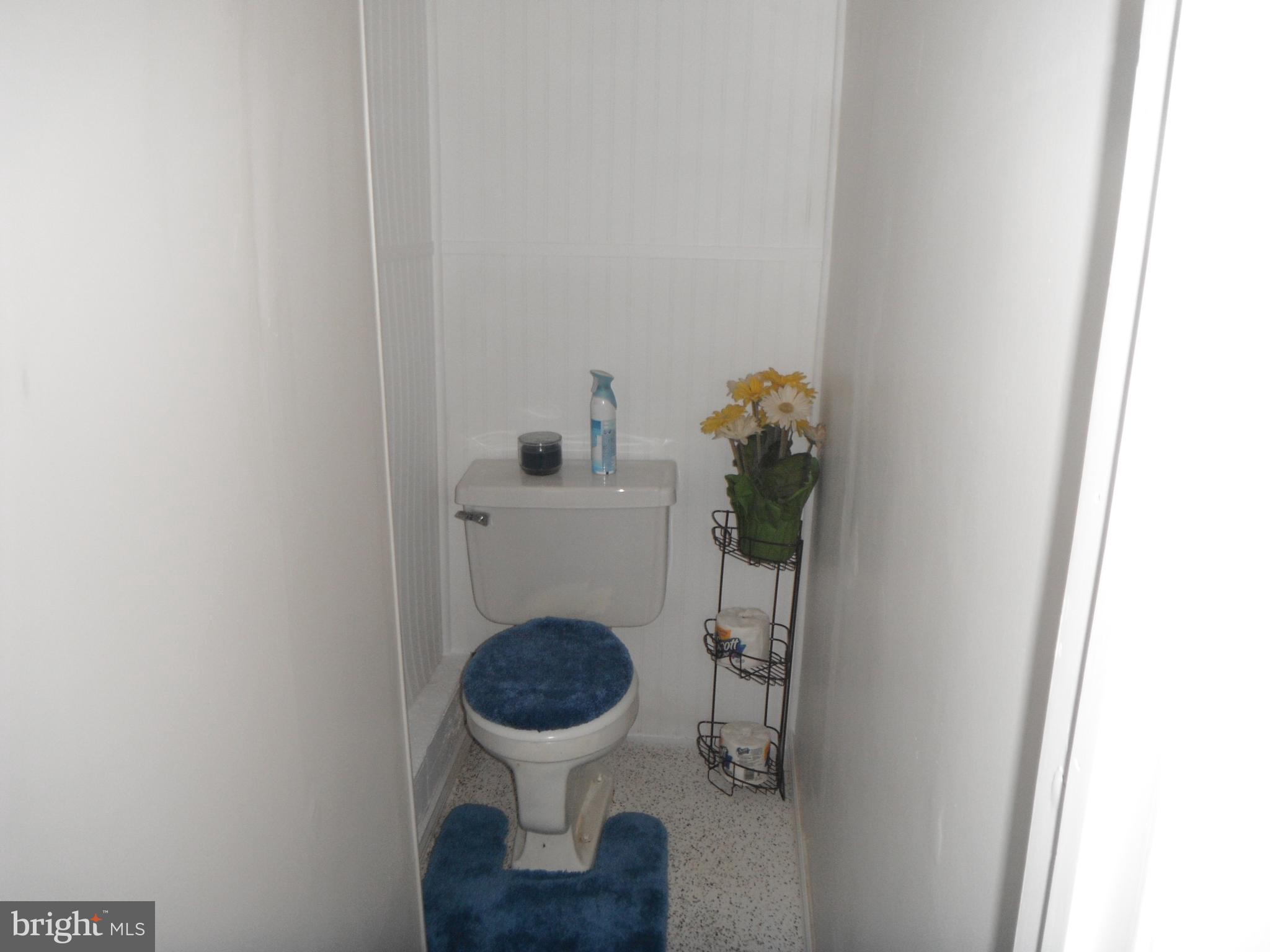 616 Croyden Road Cheltenham, PA 19012 - Photo 24 of 27 Basement bathroom
