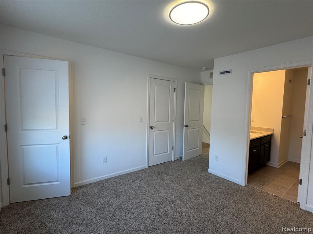 33112 Townhill Road, Unit 18 Farmington, MI 48336 - Photo 15 of 29