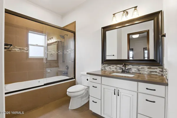 $1,190,000 | 13057 West Church Road, Yakima, WA 98903