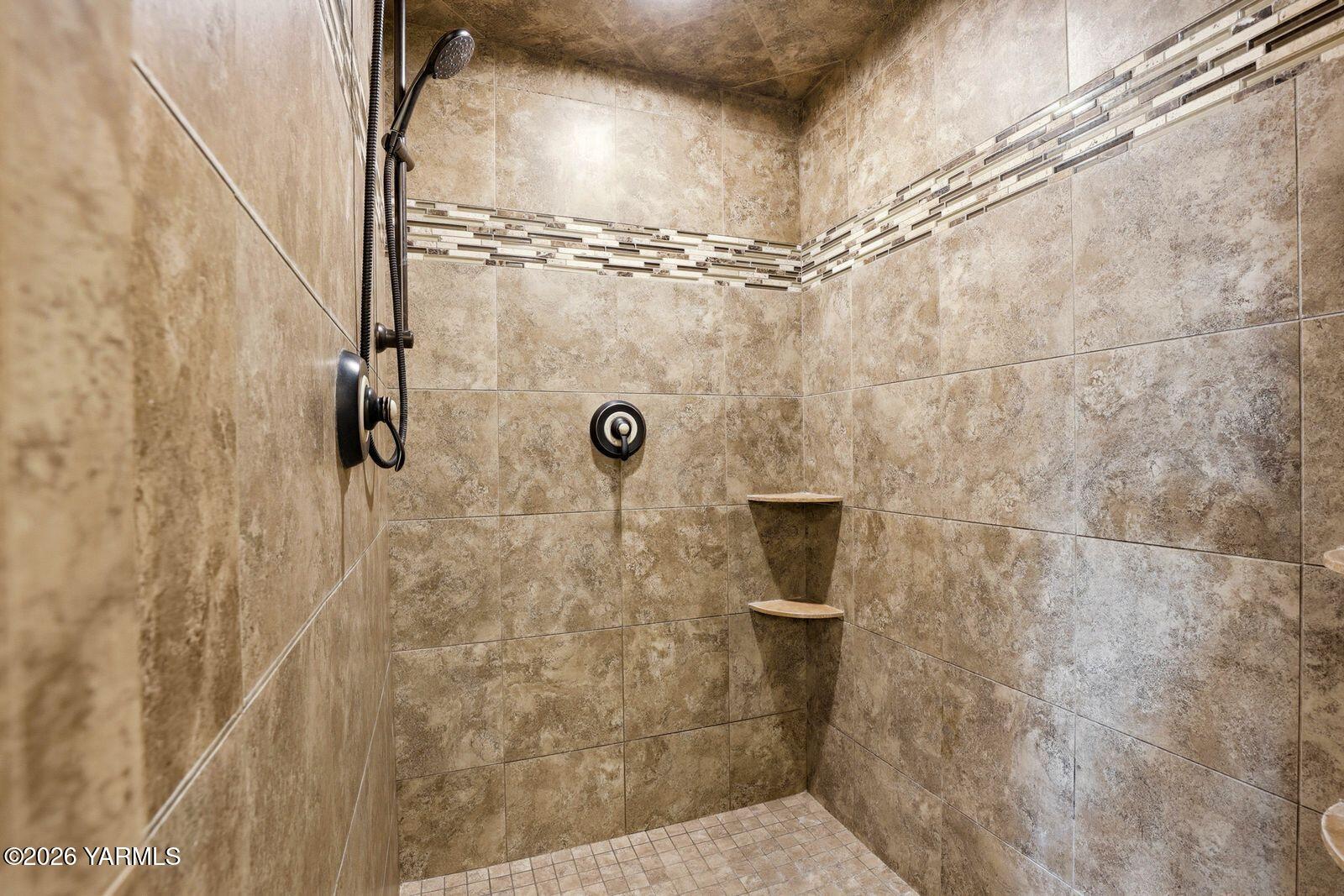 13057 West Church Road Yakima, WA 98903 - Photo 19 of 46 13507 W Church Rd043