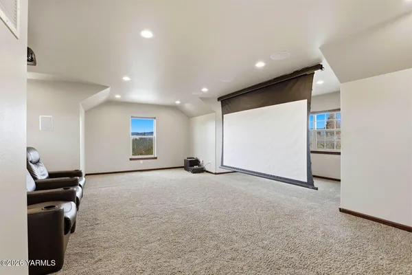 $1,190,000 | 13057 West Church Road, Yakima, WA 98903