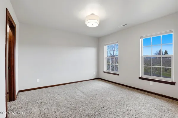 $1,190,000 | 13057 West Church Road, Yakima, WA 98903