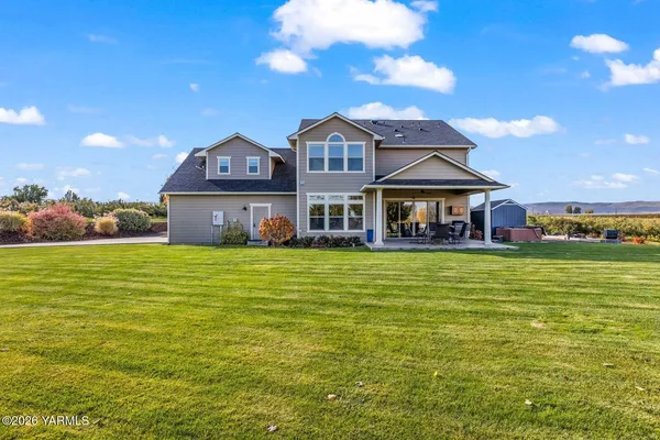$1,190,000 | 13057 West Church Road, Yakima, WA 98903