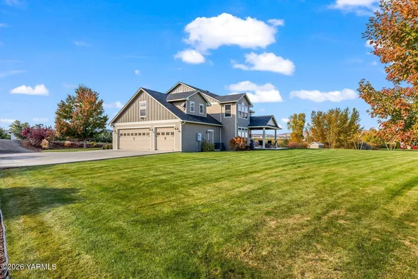 $1,190,000 | 13057 West Church Road, Yakima, WA 98903