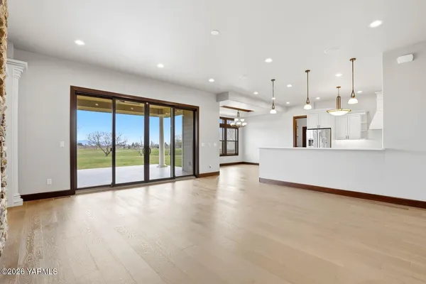 $1,190,000 | 13057 West Church Road, Yakima, WA 98903