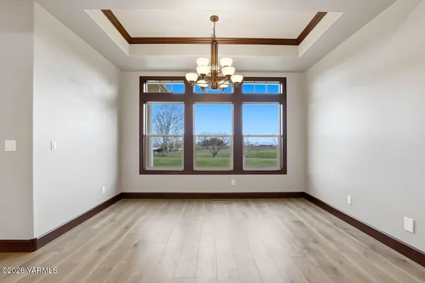 $1,190,000 | 13057 West Church Road, Yakima, WA 98903