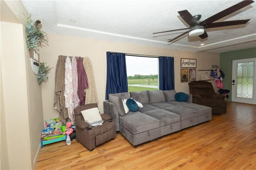 5831 Cr 5900 Road Cherryvale, KS 67335 - Photo 11 of 43