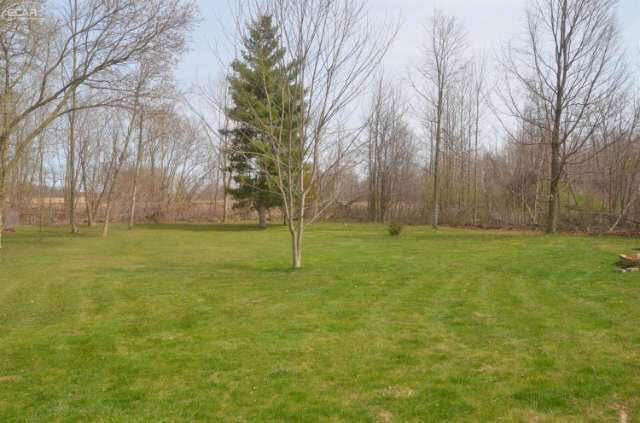 5058 North State Road Davison, MI 48423 - Photo 7 of 19 21136240-6.JPG