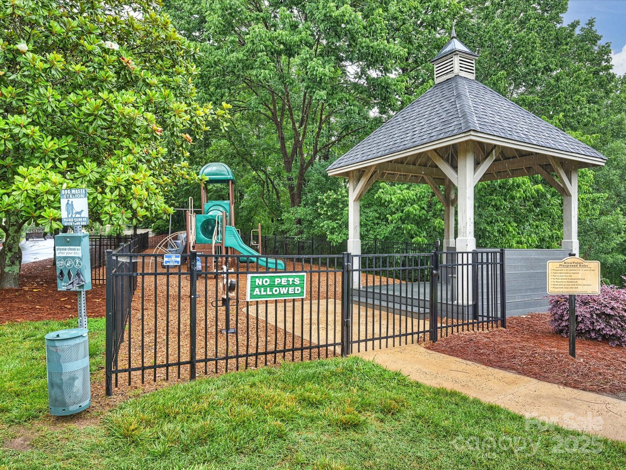 16308 Woolwine Road Charlotte, NC 28278 - Photo 36 of 40 Gallery Image 36