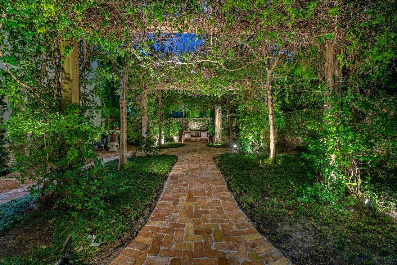 855 Azalea Street Boca Raton, FL 33486 - Photo 12 of 86 011-855AzaleaStreet-BocaRaton-FL-33486-S