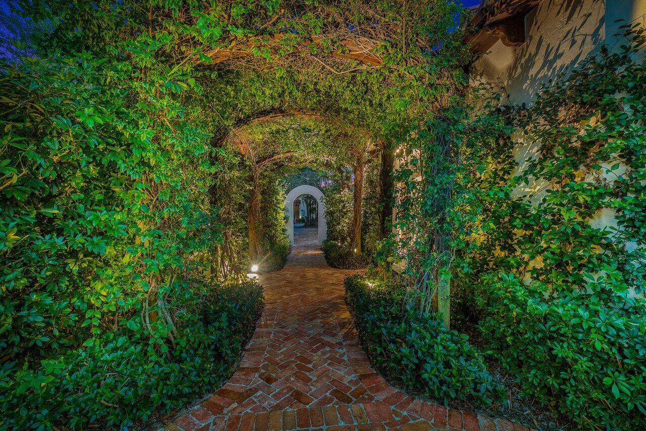 855 Azalea Street Boca Raton, FL 33486 - Photo 9 of 86 008-855AzaleaStreet-BocaRaton-FL-33486-S