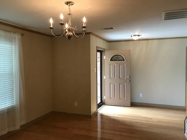 a view of a livingroom with painted walls