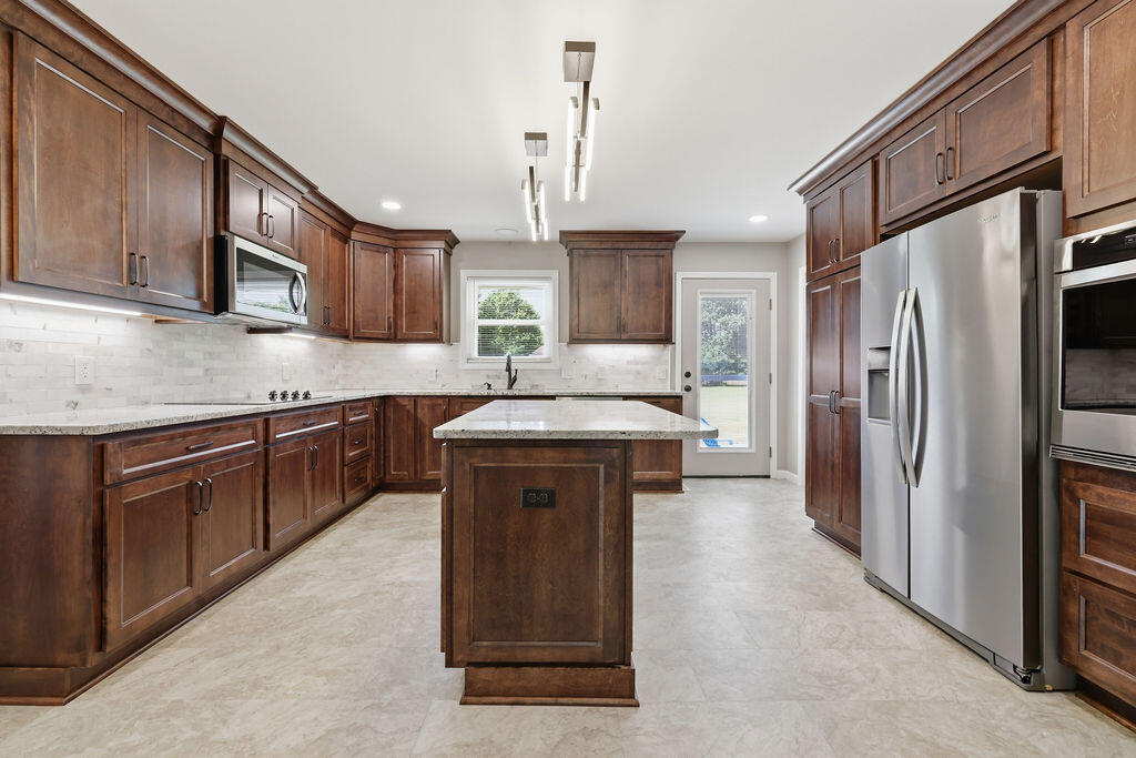 87 McDougal Road Murray, KY 42071 - Photo 11 of 39 Kitchen