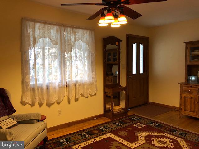 6 Collins Road Trenton, NJ 08619 - Photo 3 of 19 Living Room
