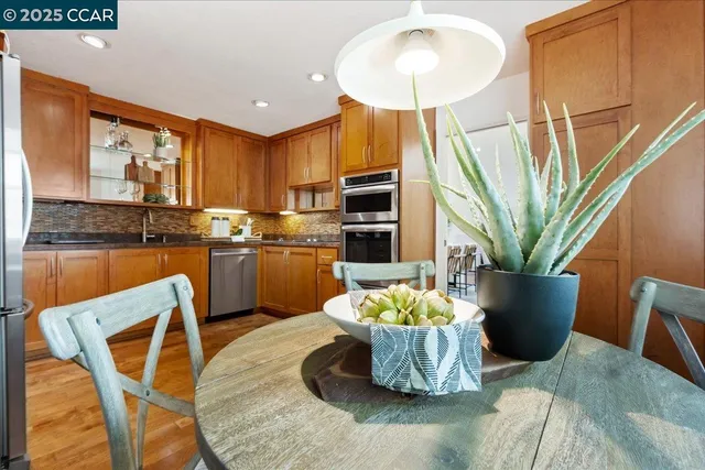 $1,075,000 | 1875 Lamplight Court, Walnut Creek, CA 94597