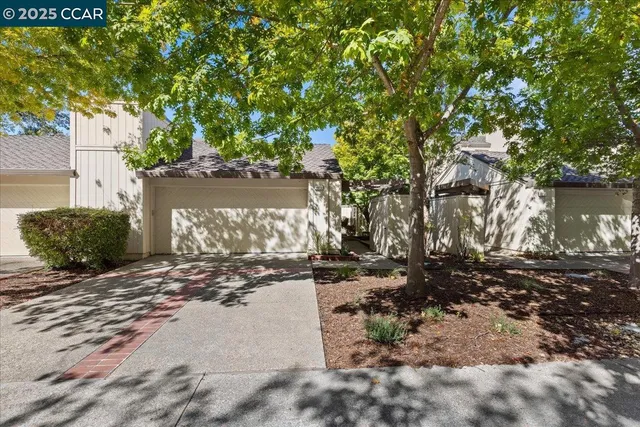 $1,075,000 | 1875 Lamplight Court, Walnut Creek, CA 94597