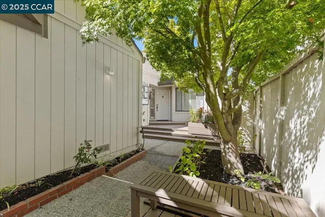 $1,075,000 | 1875 Lamplight Court, Walnut Creek, CA 94597