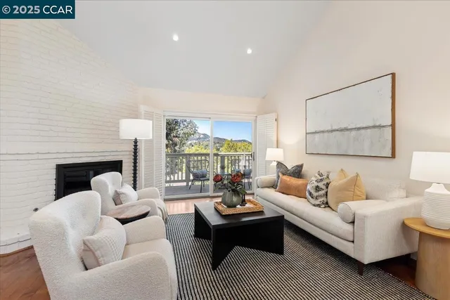 $1,075,000 | 1875 Lamplight Court, Walnut Creek, CA 94597