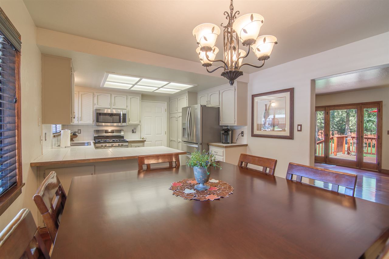 10666 Jeffery Pine Road Truckee, CA 96161 - Photo 7 of 14 Gallery Image 7
