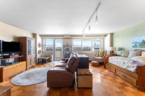 $219,000 | 6600 Boulevard East, Unit 11A, West New York, NJ 07093