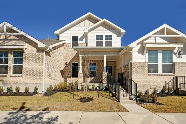 $2,500 | 497 Orleanian Drive, Unit B, Buda, TX 78610