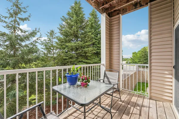 $249,375 | 12761 College View Drive, Unit 201, Eden Prairie, MN 55347